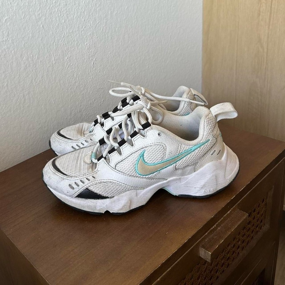 NIKE - air heights sneakers in platinum tint